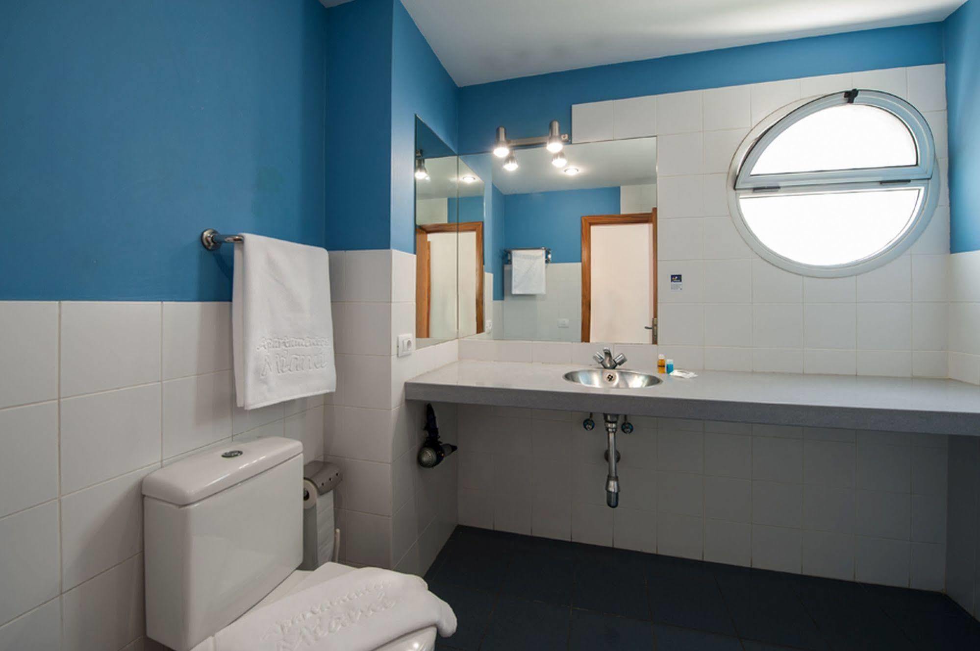 Apartamentos Miami Sun เปอร์โตริโก ภายนอก รูปภาพ
