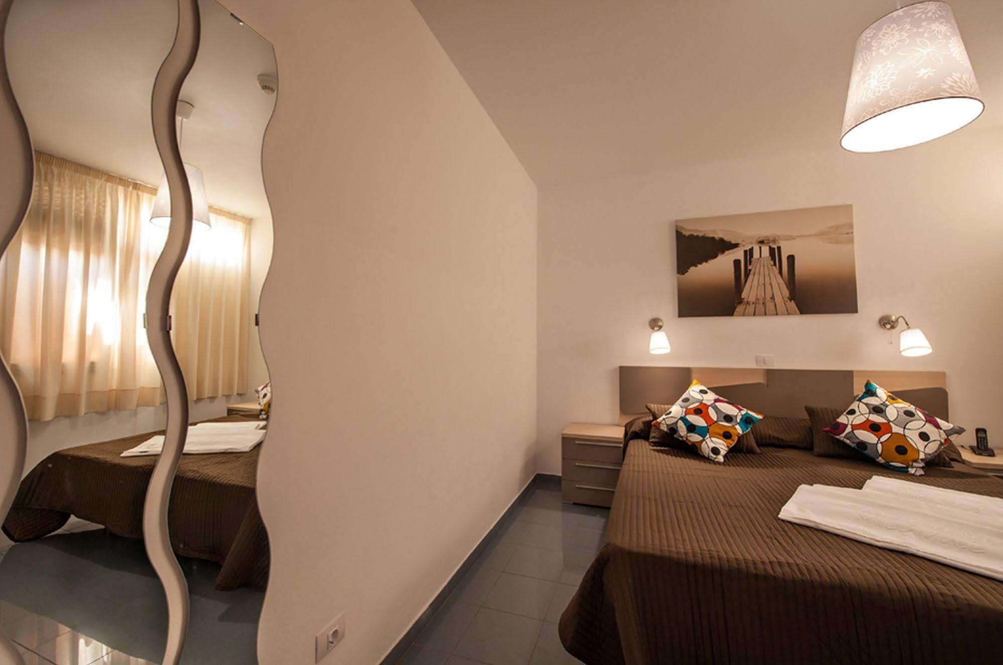 Apartamentos Miami Sun เปอร์โตริโก ภายนอก รูปภาพ