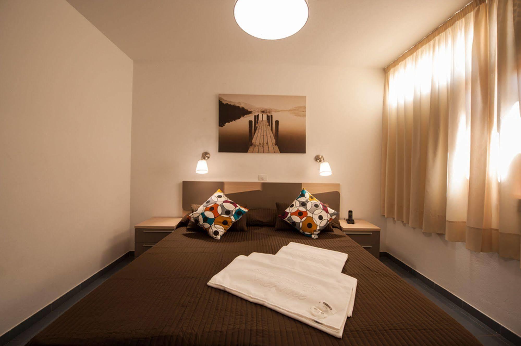 Apartamentos Miami Sun เปอร์โตริโก ภายนอก รูปภาพ