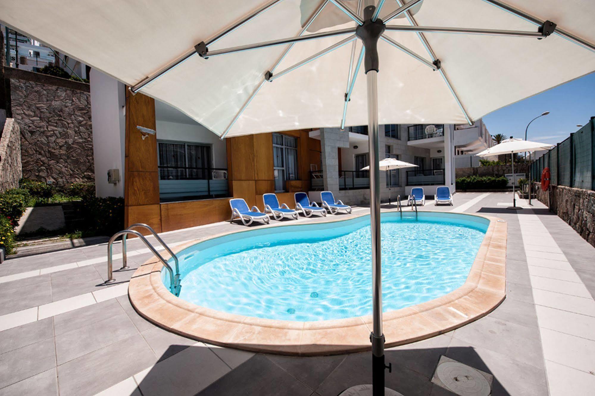 Apartamentos Miami Sun เปอร์โตริโก ภายนอก รูปภาพ