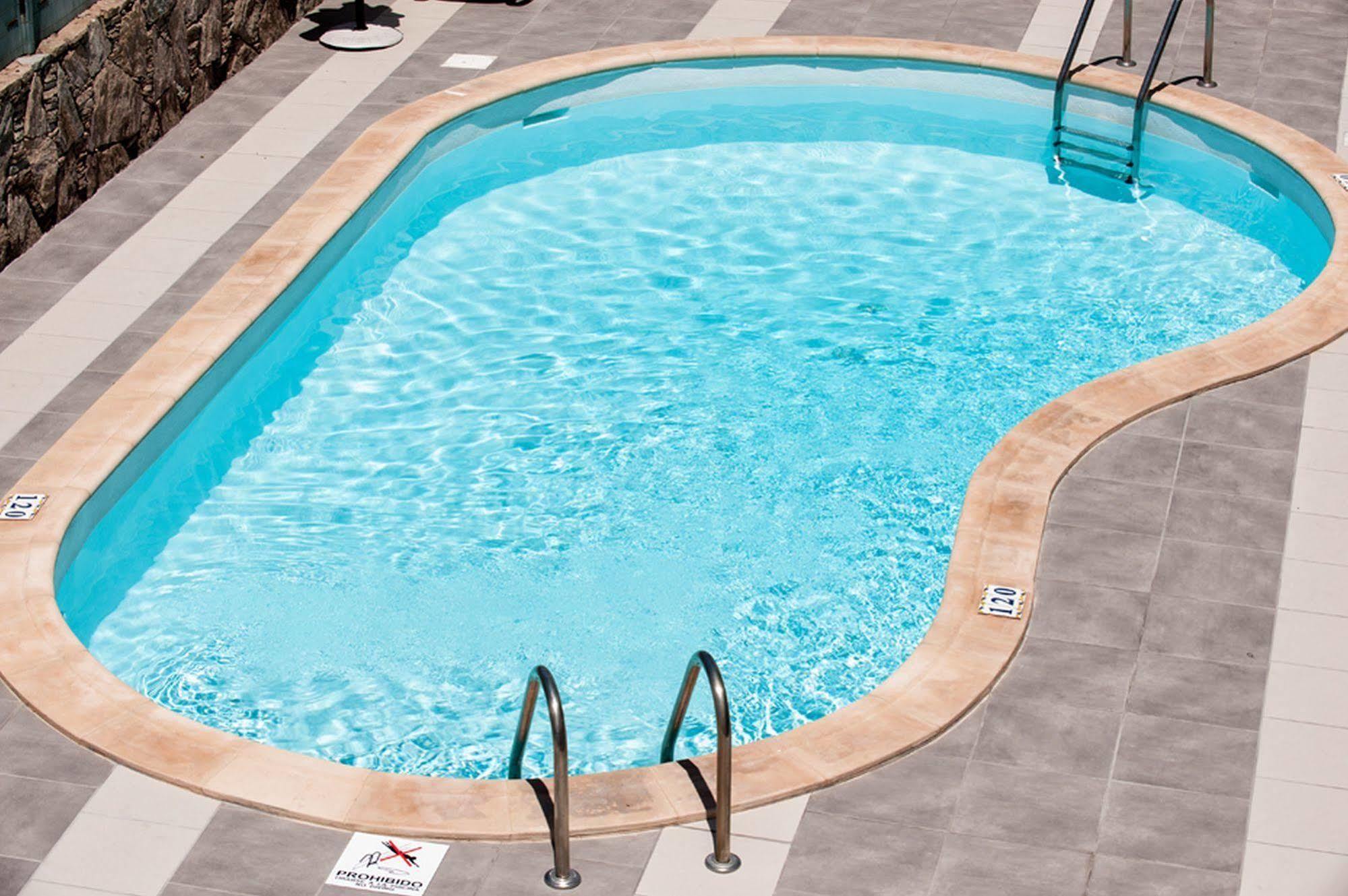 Apartamentos Miami Sun เปอร์โตริโก ภายนอก รูปภาพ